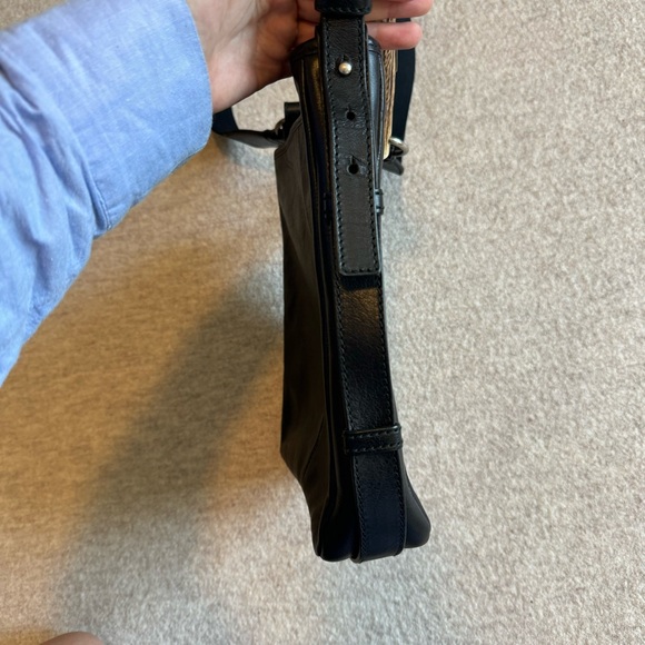 Yves Saint Laurent Mombasa crossbody bag in black - Picture 3 of 9